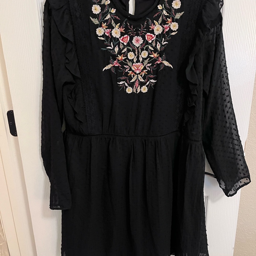 Zara floral embroidered dotted dress - Picture 4 of 6